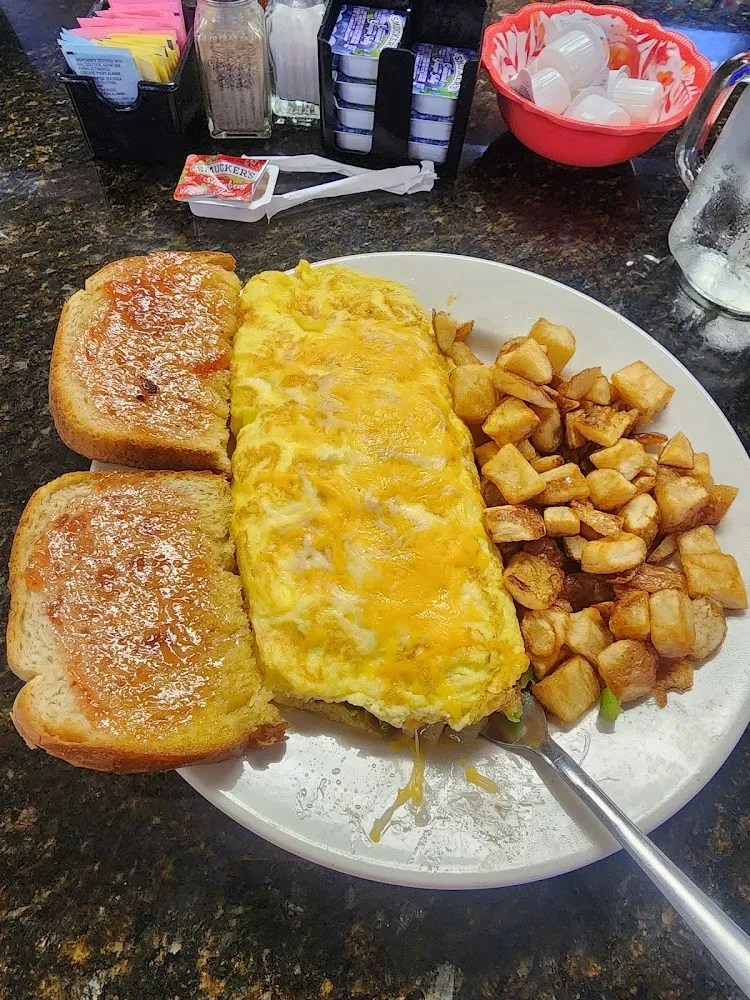Western Omelette with Country Potatoes